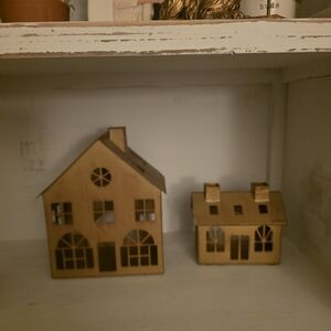 Wooden House Decor Set